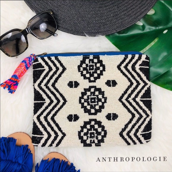 Anthropologie Handbags - Anthropologie beaded bag